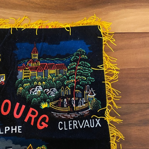 Vintage souvenir fringed pillowcase cover, Luxembourg - Picture 7 of 8